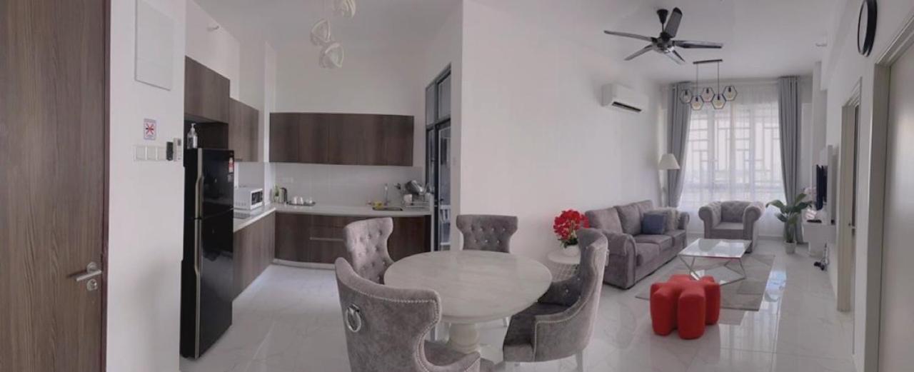 Deena Suite At Troika ,Kota Bahru Luaran gambar